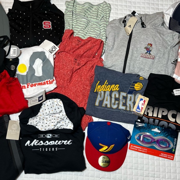 NWT Wholesale Lot of 23 Team & Athletic Apparel and Accessories- Lot 183 - Picture 6 of 7